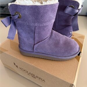NIB Koolaburra Purple Suede Boots with Ribbon Bow